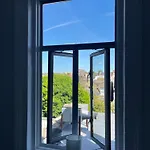 Love Inn Flat-Shared - B&B